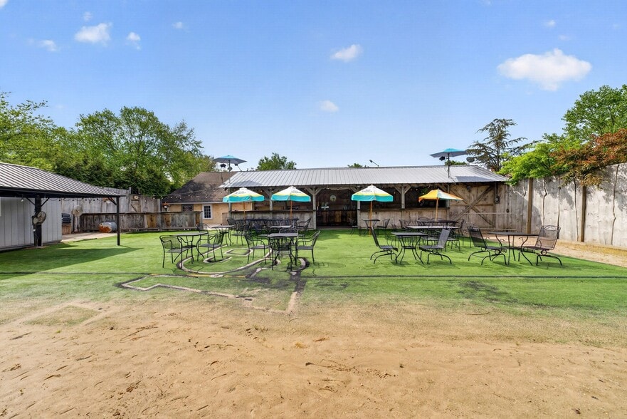 More Photos Of 1121 Route 12, Frenchtown Bar For Sale