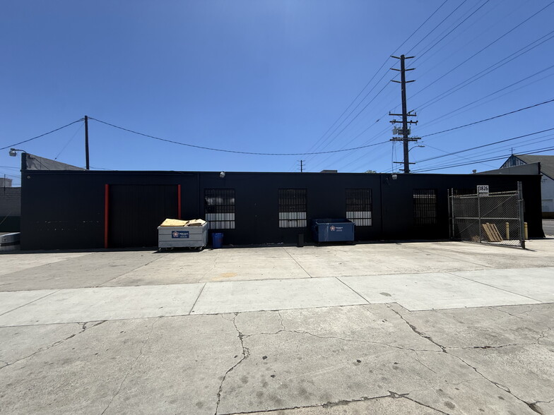 More Photos Of 13822-13826 Prairie Ave, Hawthorne Warehouse For Lease