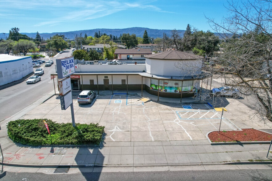 More Photos Of 1313 W El Camino Real, Mountain View Freestanding For Sale