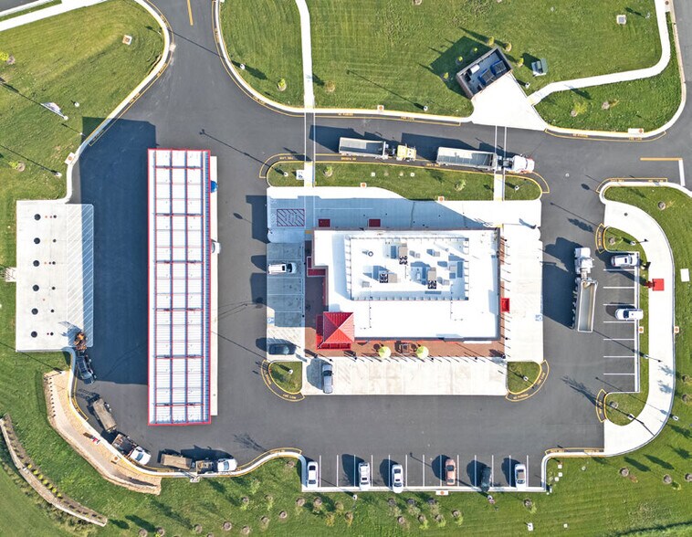 More Photos Of 2050 New Post Blvd, Fredericksburg General Retail For Sale