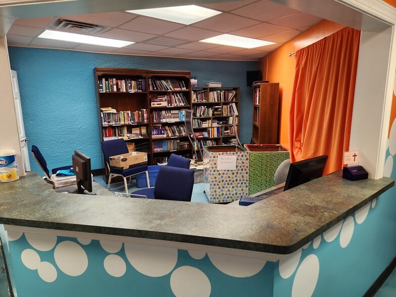 More Photos Of 521 W Grantham Rd, New Bern Specialty For Sale