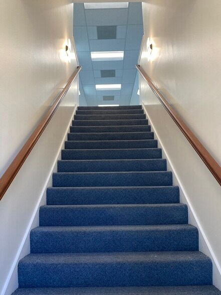 More Photos Of 306 Tyler Ave, Newport News Office Residential For Lease