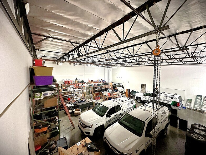 More Photos Of 1025 N Shepard St, Anaheim Warehouse For Sale