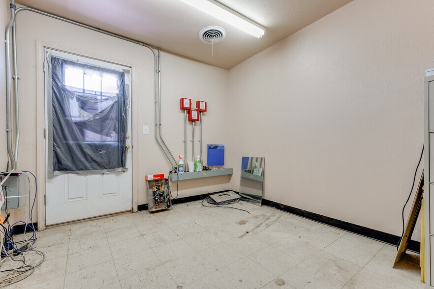 More Photos Of 8794 HWY 83, Briscoe General Retail For Sale