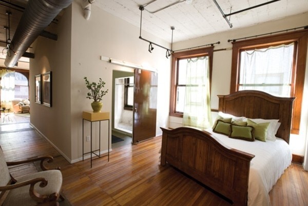 More Photos Of 1623 Main St, Dallas Apartments For Lease