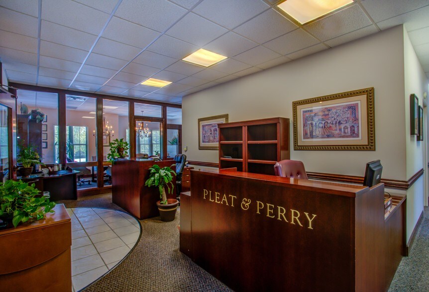 More Photos Of 4477 Legendary Dr, Destin Office Residential For Sale