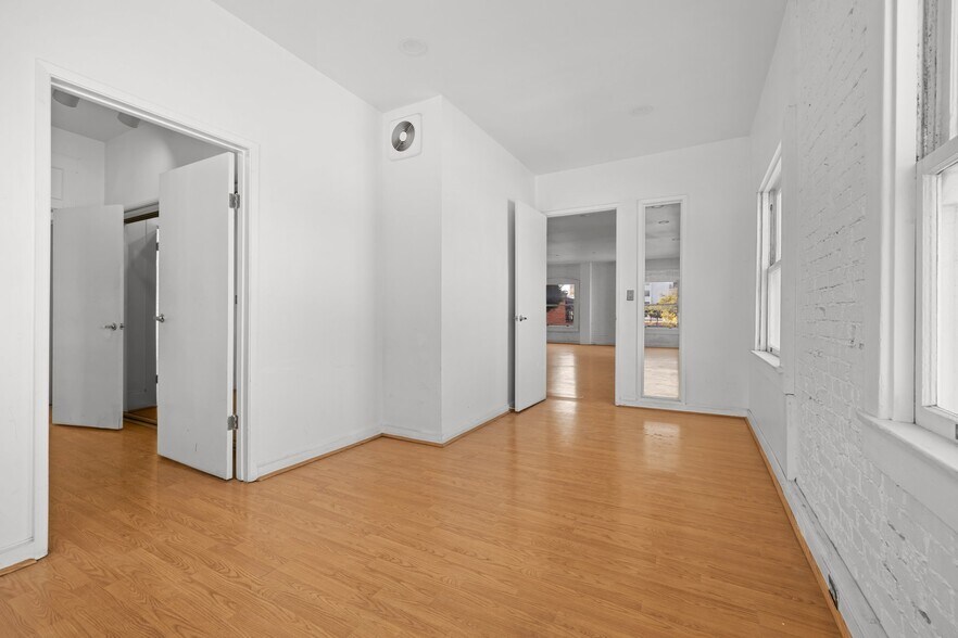 More Photos Of 2917-2921 Main St, Santa Monica Storefront Retail Office For Lease