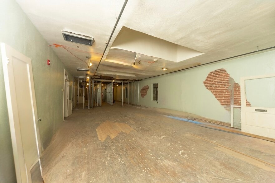 More Photos Of 220 SW 25th St, Oklahoma City Storefront Retail Office For Sale