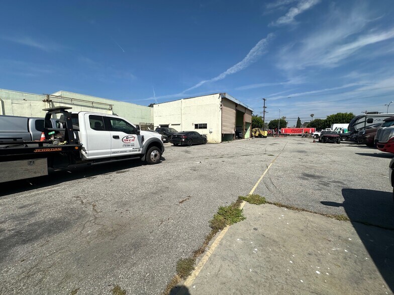 More Photos Of 712 E Alondra Blvd, Compton Warehouse For Lease