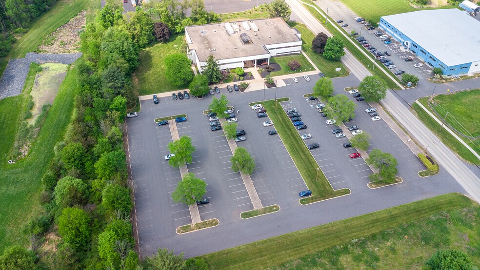 More Photos Of 1900 AM Dr, Quakertown Medical For Lease