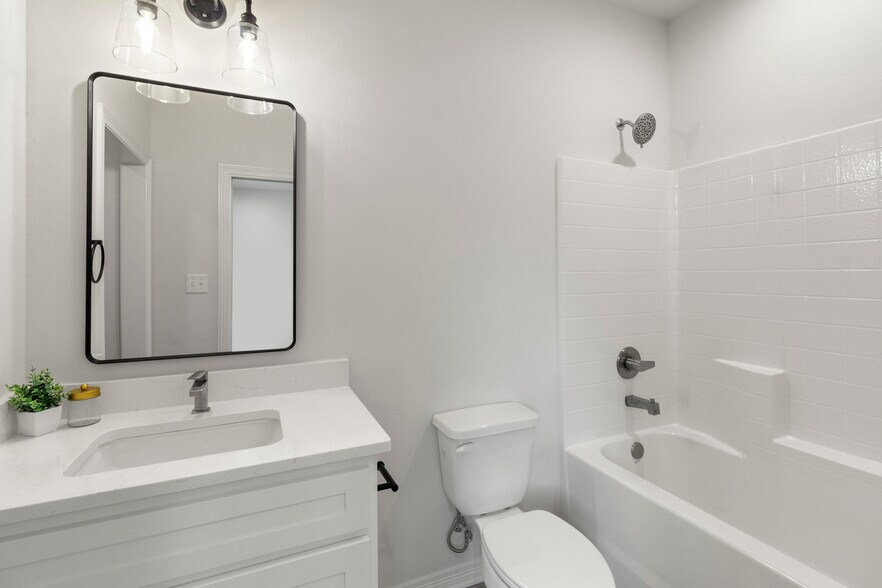 More Photos Of 1104 Berkeley St, College Station Land For Sale