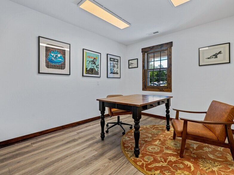 More Photos Of 5 Doctors Park, Asheville Medical For Lease