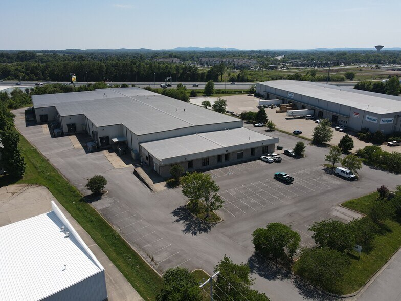 More Photos Of 941-953 Esther Ln, Murfreesboro Warehouse For Lease