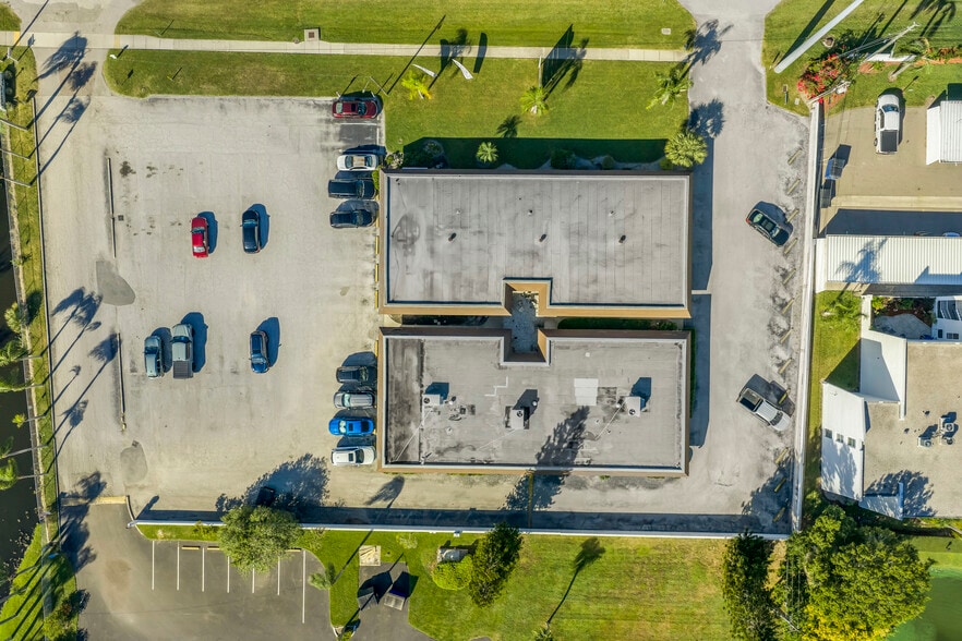 More Photos Of 1745 S Highland Ave, Clearwater Medical For Sale