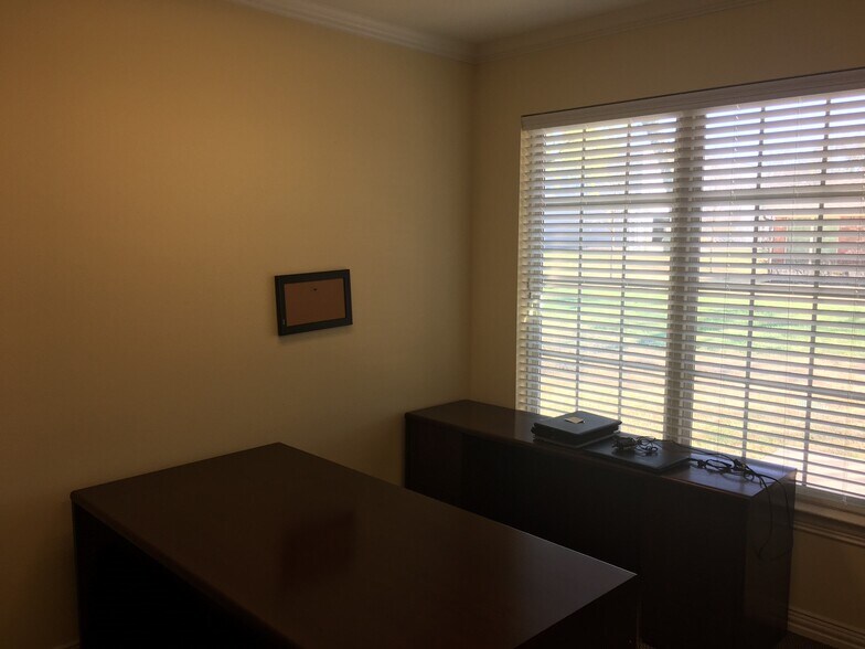 More Photos Of 8765 Stockard Dr, Frisco Medical For Lease
