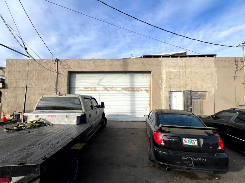 More Photos Of 310 Market St, Klamath Falls Warehouse For Sale