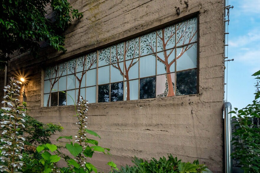 More Photos Of 210 Broad St, Nevada City Freestanding For Sale