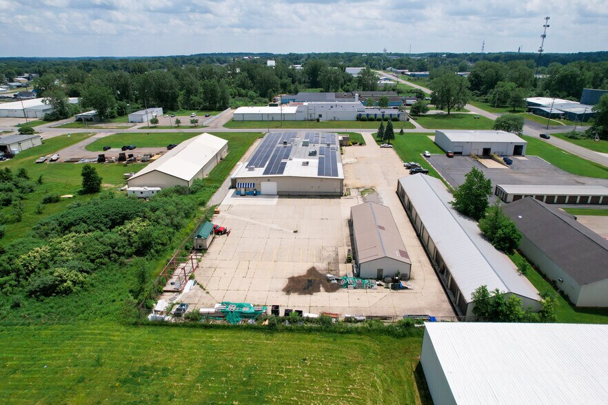 More Photos Of 300 Industrial Dr, Angola Manufacturing For Lease