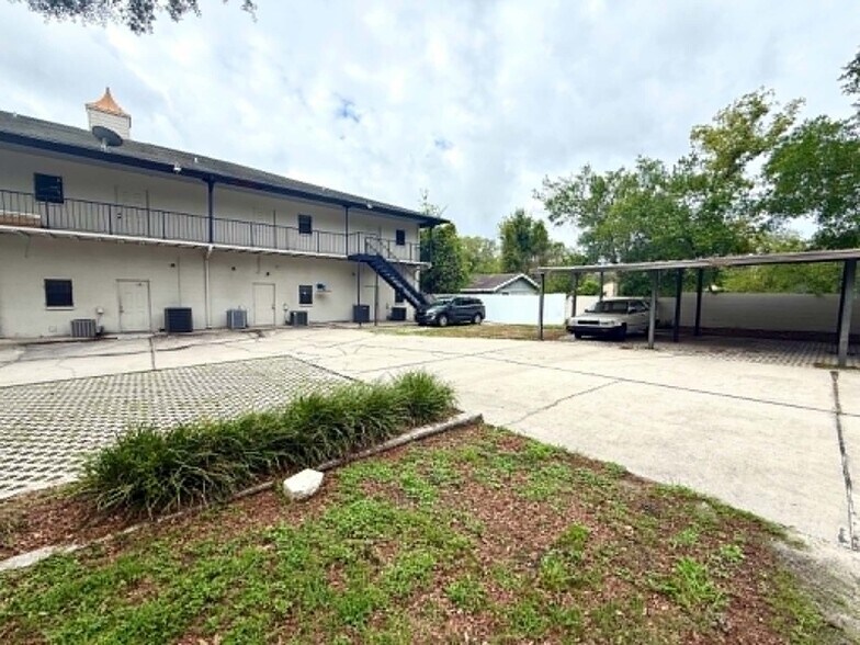 More Photos Of 1005 W Busch Blvd, Tampa Office For Sale
