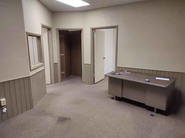 More Photos Of 2427 Jefferson Ave, Ogden Apartments For Lease