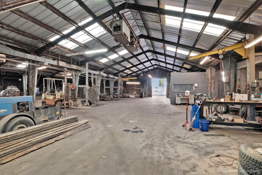 More Photos Of 250 Montgomery St, Shreveport Warehouse For Sale