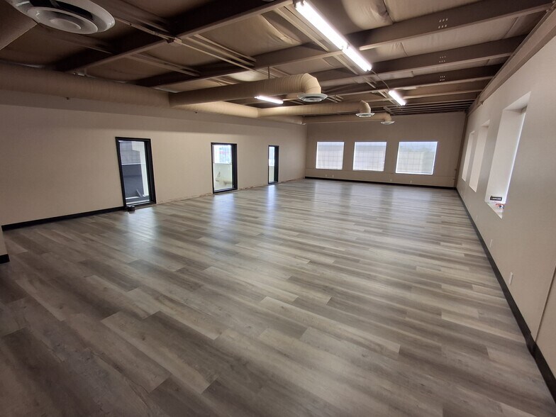 More Photos Of 10530 117 Av, Grande Prairie Office For Lease