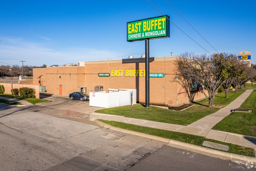 More Photos Of 3907-4025 W Airport Fwy, Irving Unknown For Lease