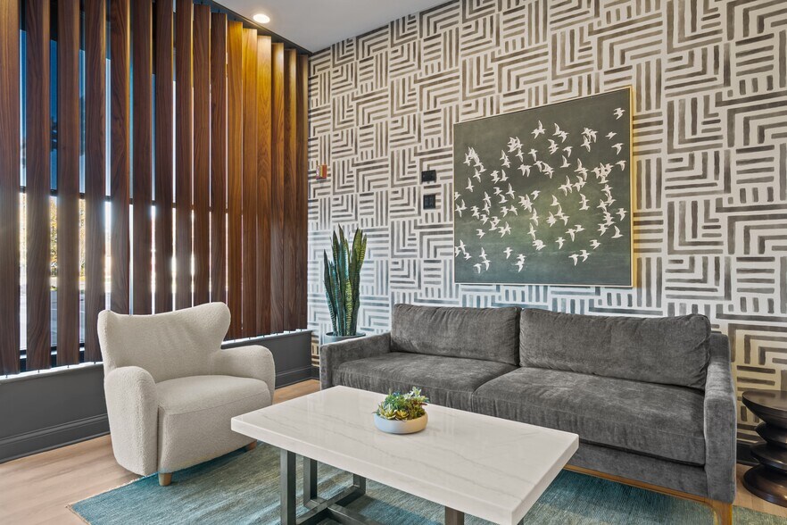 More Photos Of 625 Deerfield Rd, Deerfield Apartments For Lease