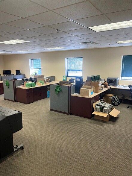 More Photos Of 42 Jungle Rd, Leominster Warehouse For Sale