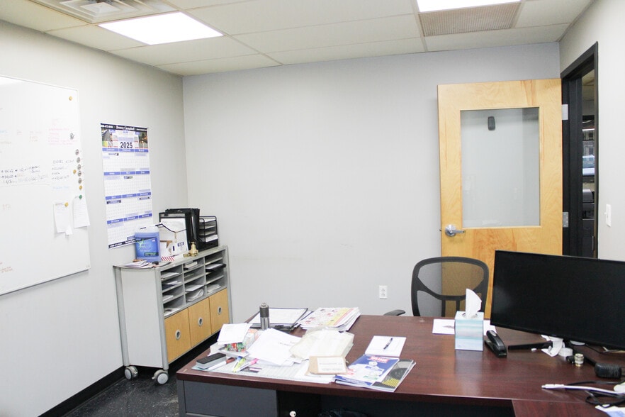 More Photos Of 895 W County Road 350 N, North Vernon Warehouse For Sale