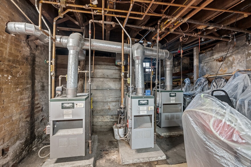 More Photos Of 700 Cattell St, Easton General Retail For Sale