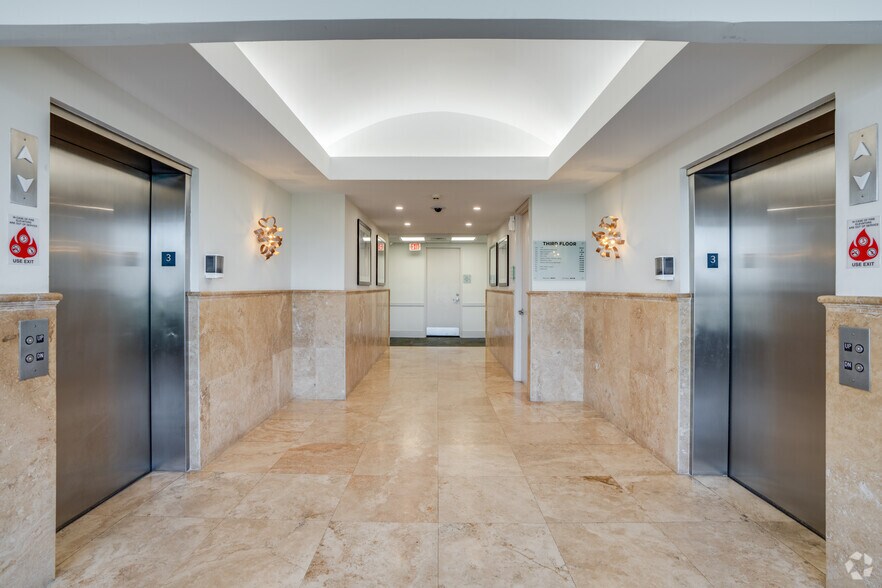 More Photos Of 4960 SW 72nd Ave, Miami Medical For Lease