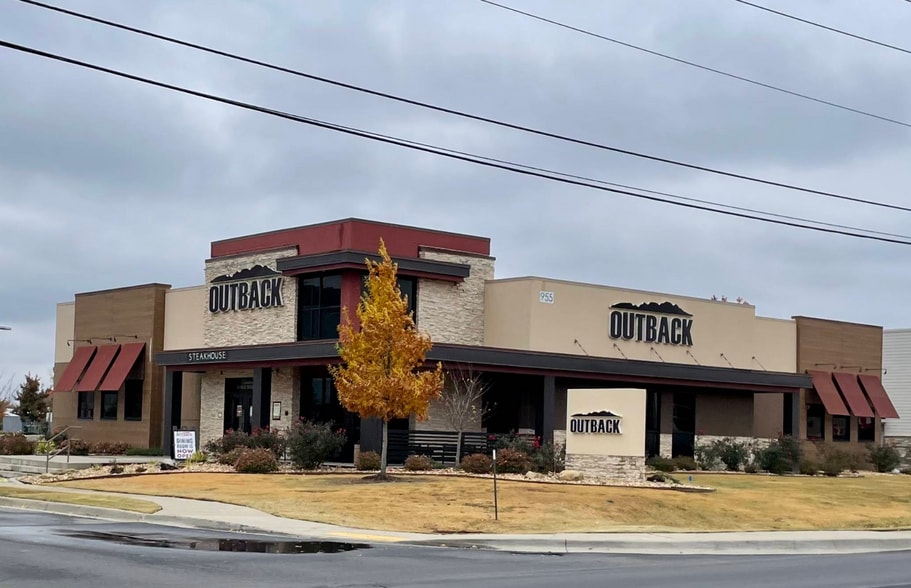 Primary Photo Of 955 E Oak St, Conway Restaurant For Sale