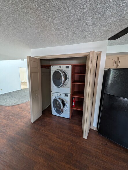 More Photos Of 1952 Kensington Ave, Buffalo Restaurant For Lease