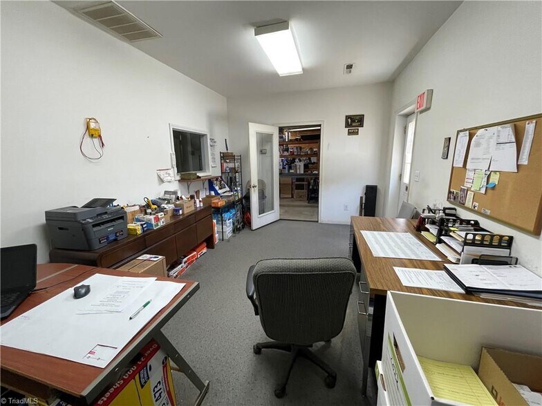 More Photos Of 302 S Main St, King Showroom For Sale