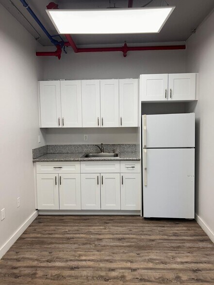 More Photos Of 7350 SW 89th St, Miami Apartments For Lease