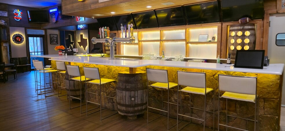 More Photos Of 1401 Texas 16, Graham Restaurant For Sale