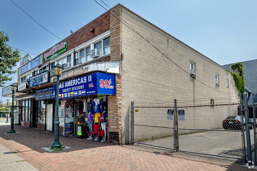 More Photos Of 2000 Brentwood Rd, Brentwood Storefront Retail Residential For Lease