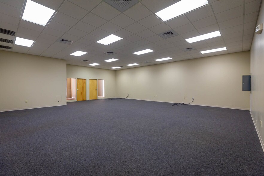 More Photos Of 1270 25th Street Pl SE, Hickory Medical For Lease