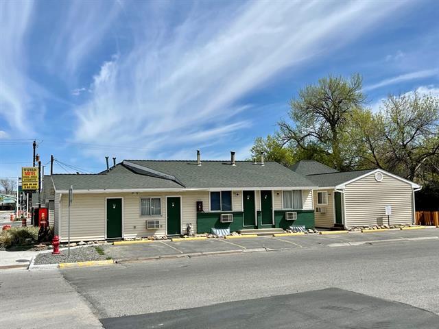 More Photos Of 1701 Alger Ave, Cody Hotel For Sale