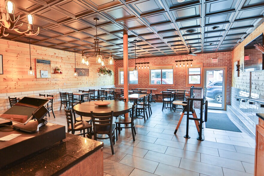 More Photos Of 214 S Mckay Ave, Spring Valley Storefront Retail Residential For Sale