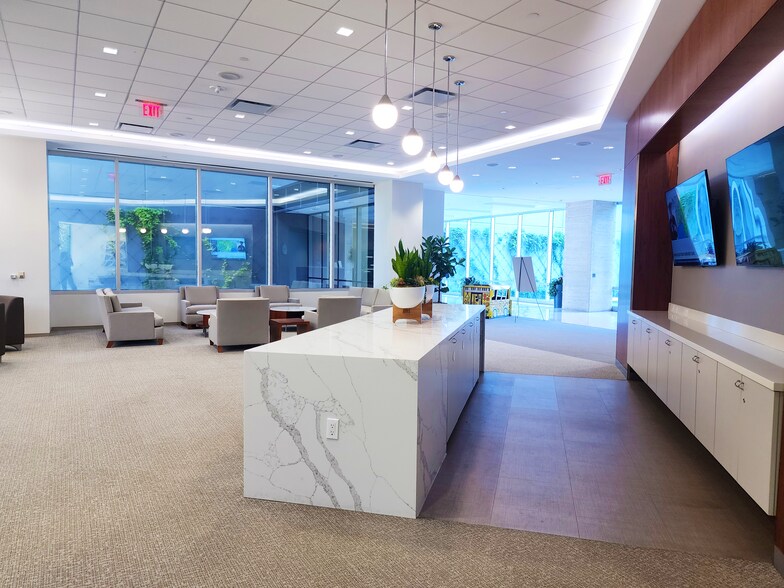 More Photos Of 3040 Post Oak Blvd, Houston Office For Lease
