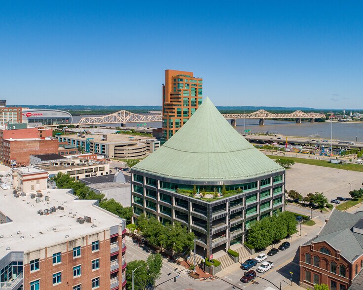 More Photos Of 333 E Main St, Louisville Office For Sale