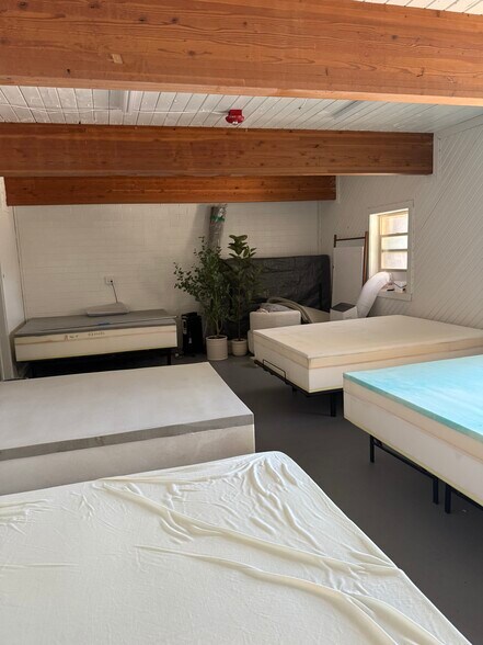 More Photos Of 51 E 200 N, Alpine Warehouse For Sale