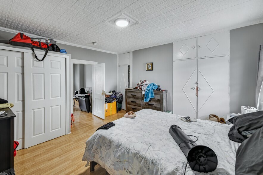 More Photos Of 6813 Park Ave, Guttenberg Storefront Retail Residential For Sale