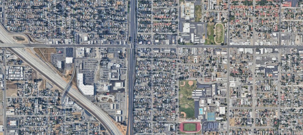 More Photos Of 850 W Highland Ave, San Bernardino Land For Lease