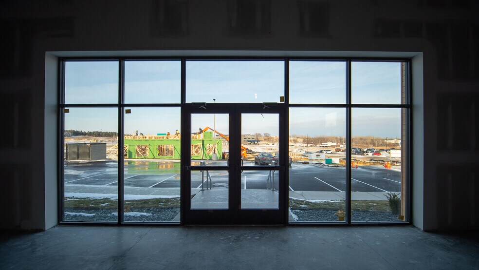 More Photos Of 3629 Sarah Pl NW, Rochester Storefront Retail Office For Lease