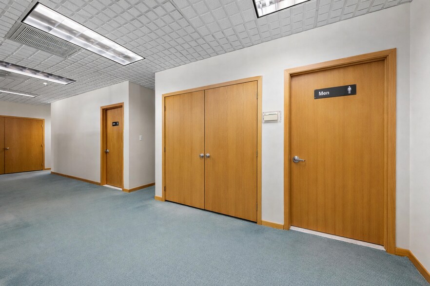 More Photos Of 675 Route 72 E, Manahawkin Office For Sale