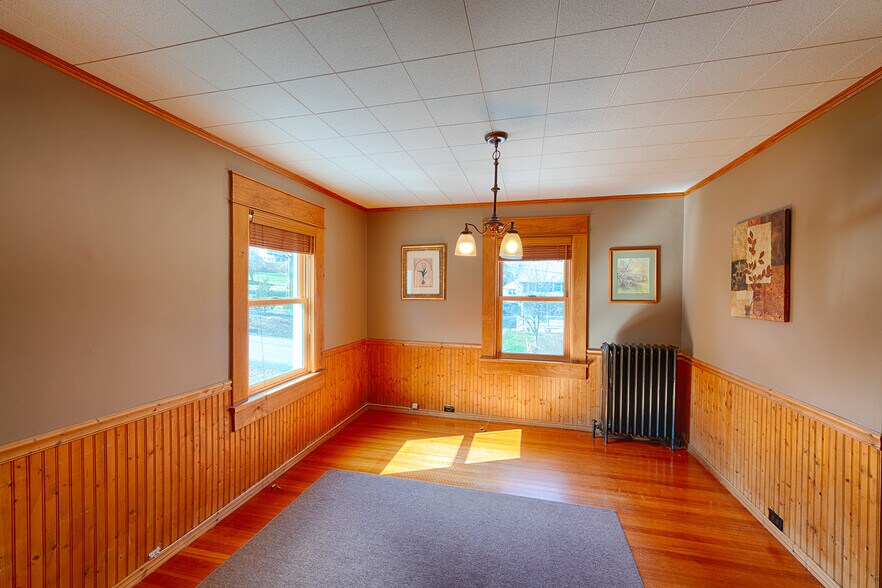 More Photos Of 105 Gleneida Ave, Carmel Office For Sale