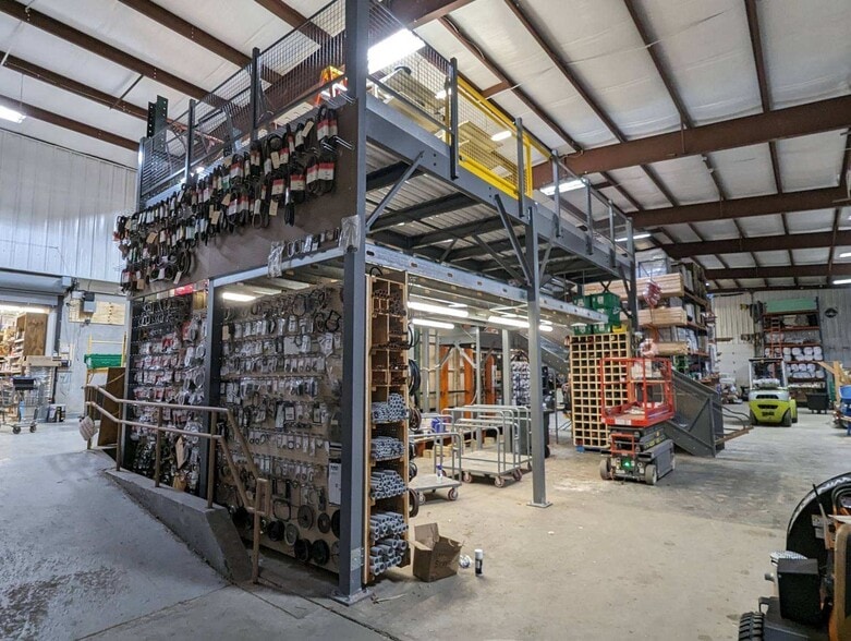 More Photos Of 3120 Lexington Ave, Mohegan Lake Freestanding For Sale